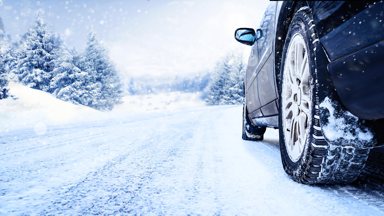 Driving in heavy snow