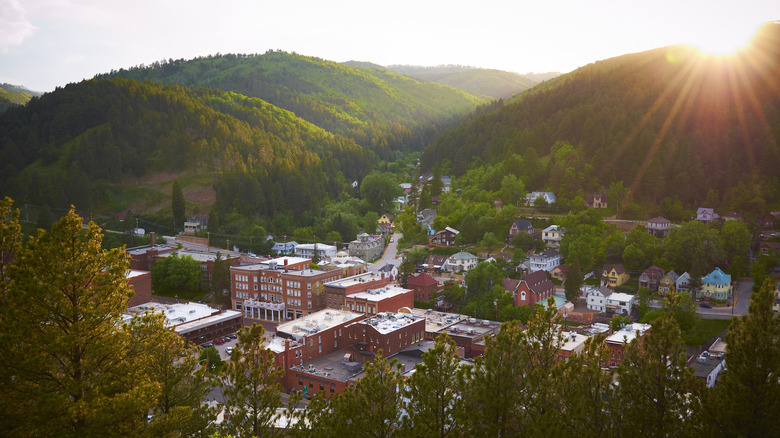 Downtown Deadwood and surrounding mountains