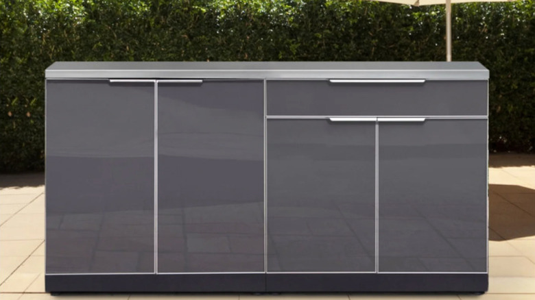 The 3-piece Aluminum Outdoor Kitchen from NewAge Products