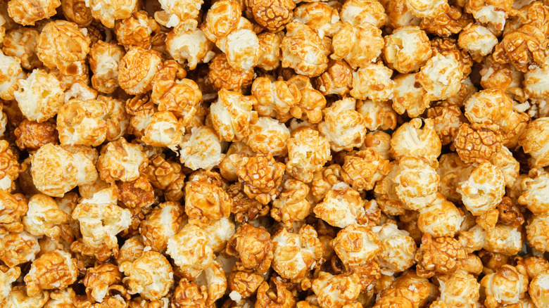 Caramel corn macro shot
