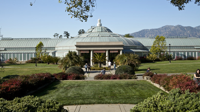 Huntington Botanical Garden entrance