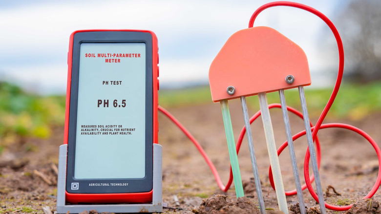 Machine testing soil pH level