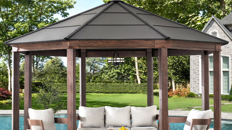 Sunjoy's Daybreak octagonal gazebo