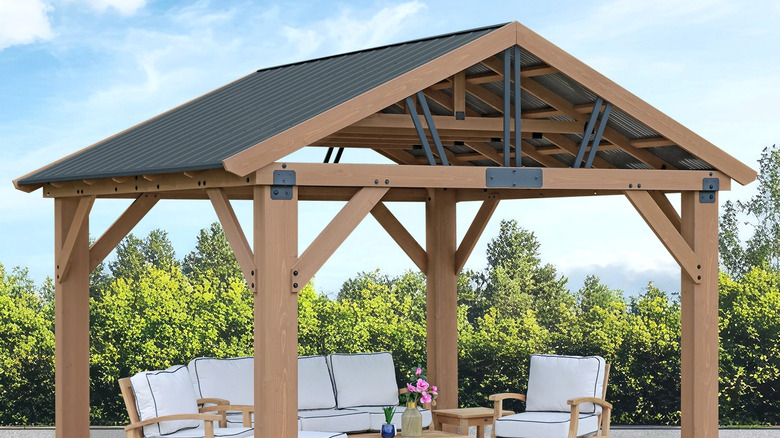 The Marquee pavilion from Yardistry