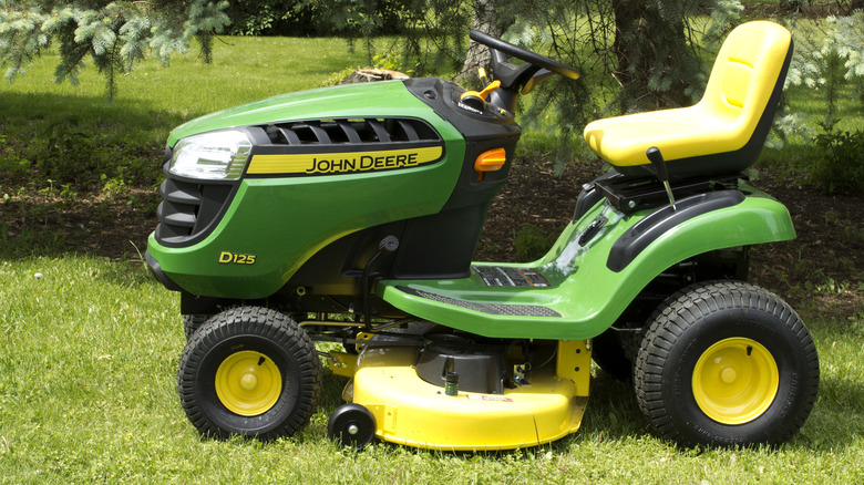 Riding lawn mower