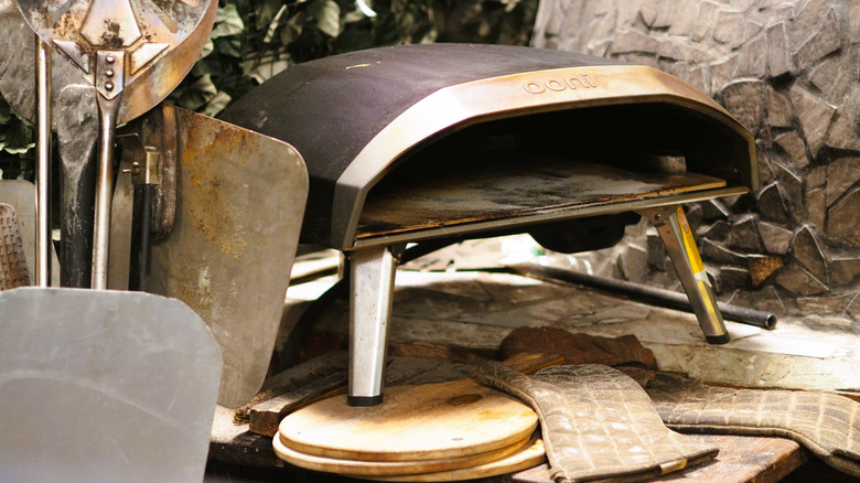 A portable pizza oven