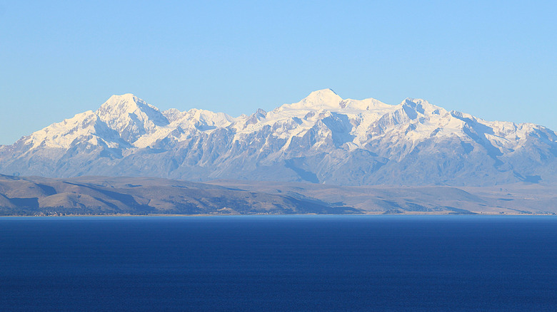 A view of the Cordillera Real mountain range