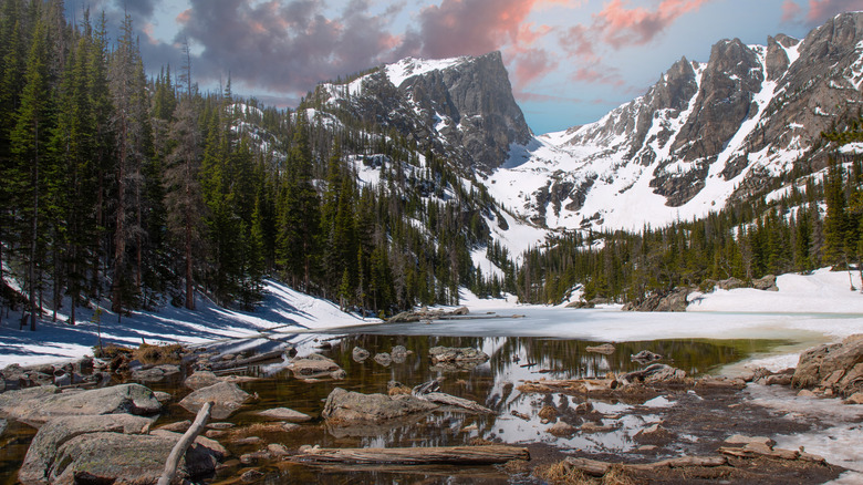 Snowy mountains and vast landscapes at Rocky Mountain National Park