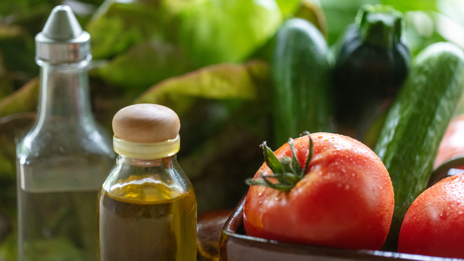 Unexpected Uses For Vinegar Around Your Lawn And Garden