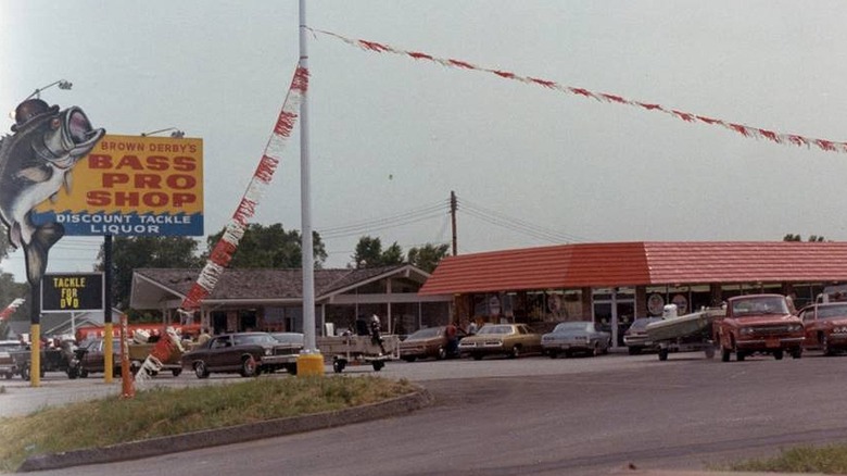 Original Bass Pro Shops location in the 1970s